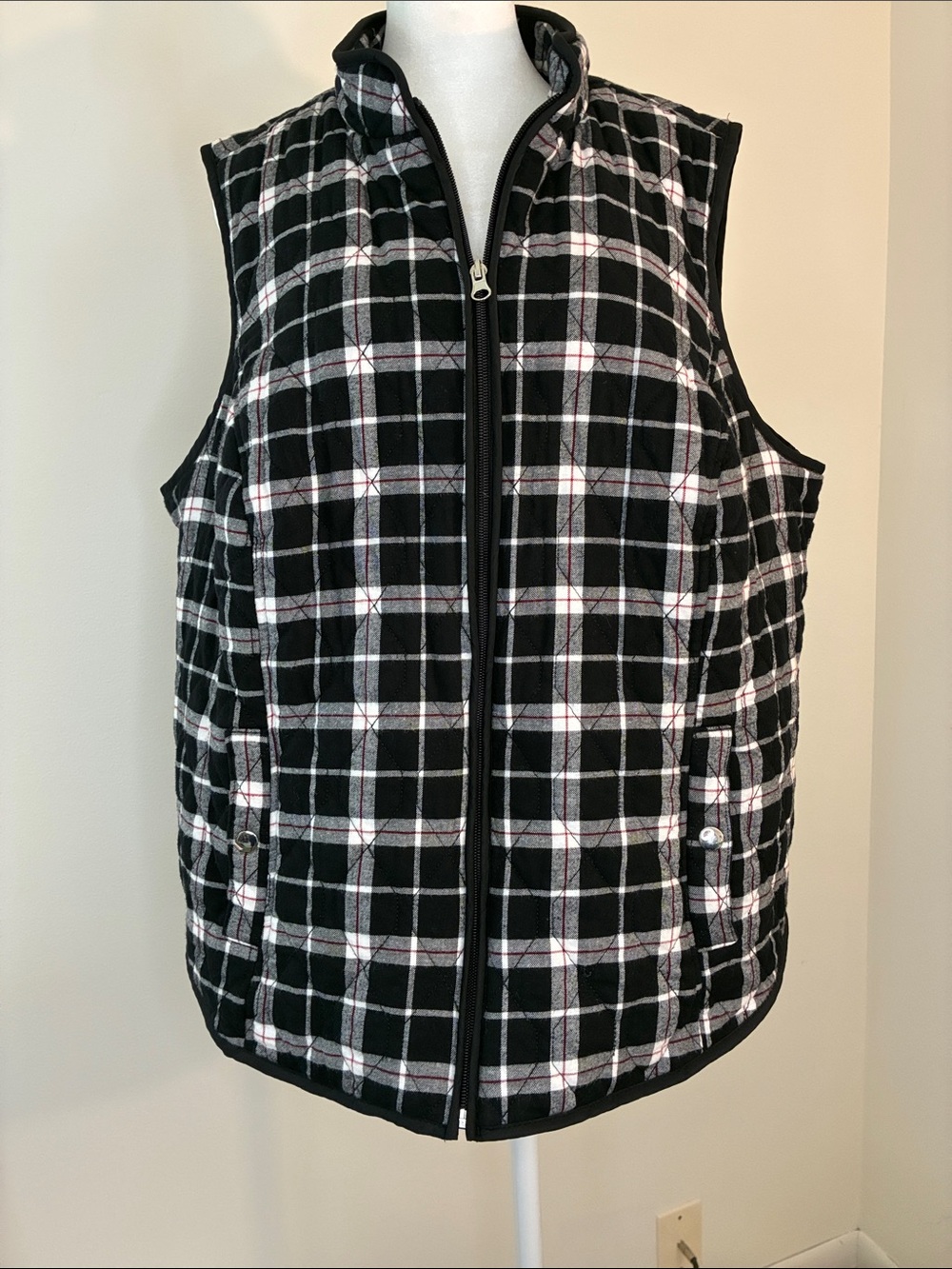 Croft & Barrow Flannel Black Plaid Quilted Jacket with Red and White Accents